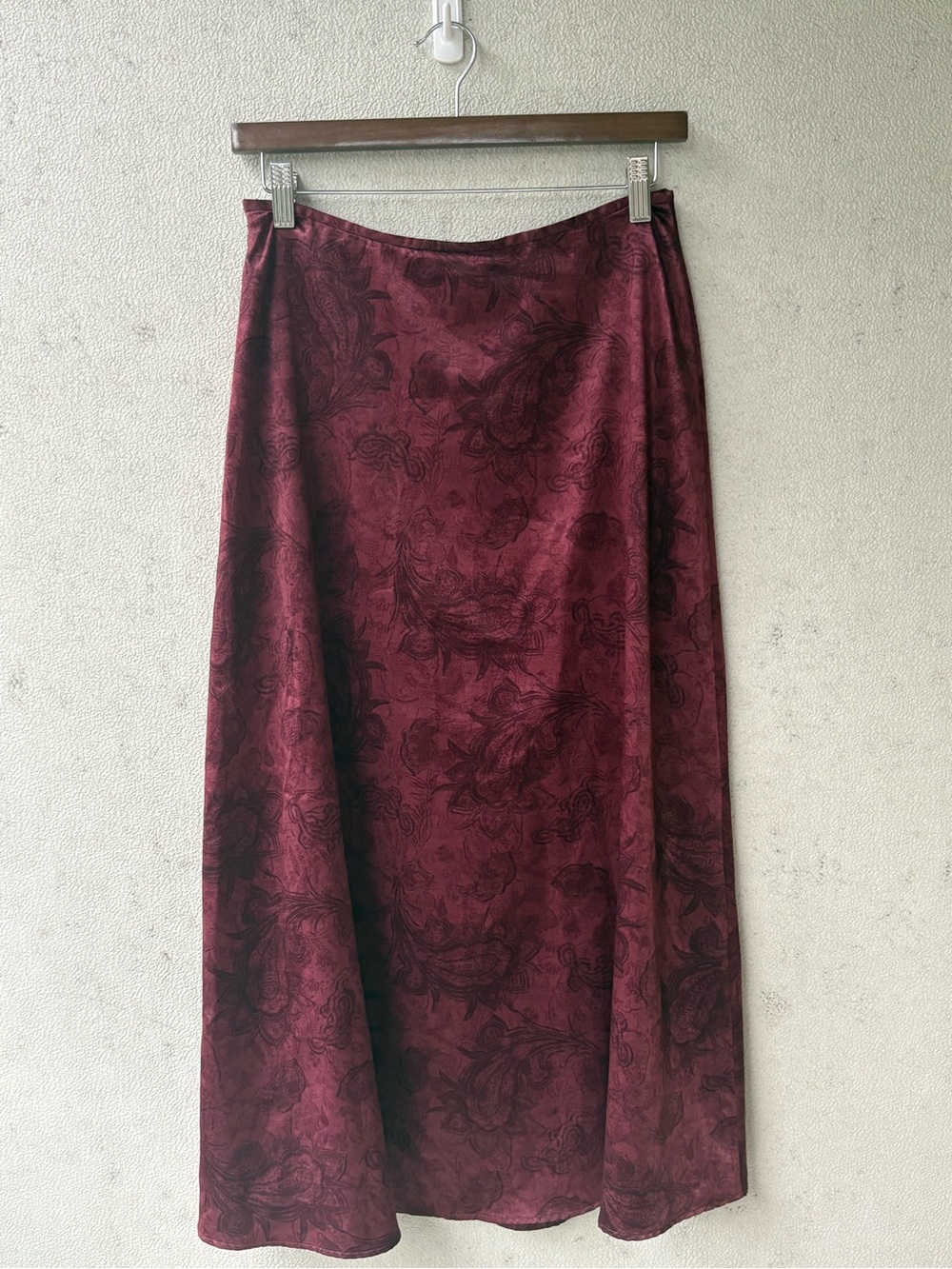 Vintage 90s Petite Sophisticate Burgundy Satin Jacquard Paisley Midi Skirt 6 - Picture 2 of 10